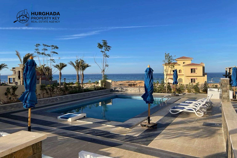 Stunning Luxury Villa for Sale in Jamaran
